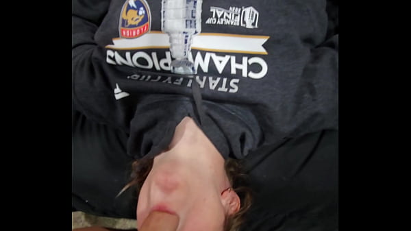 He leaves a huge creampie in wifes pussy