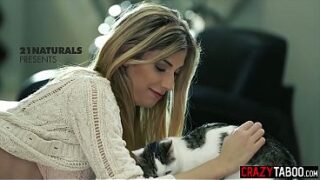 Cute Shona River footjob and blowjob before petite MILF enjoyed rough sex